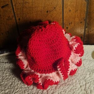 Ruffle beanie hat
